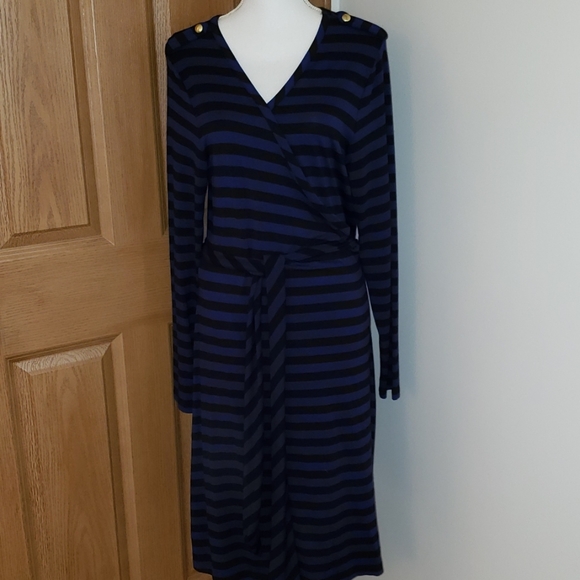 ladies wrap dress